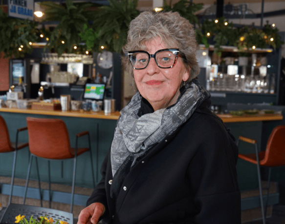 Vrijwilliger Nel taalactief Welzijn Velsen