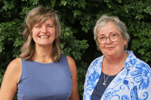 Nicole Honingh en Marja Heeremans van Vrijwillig Velsen